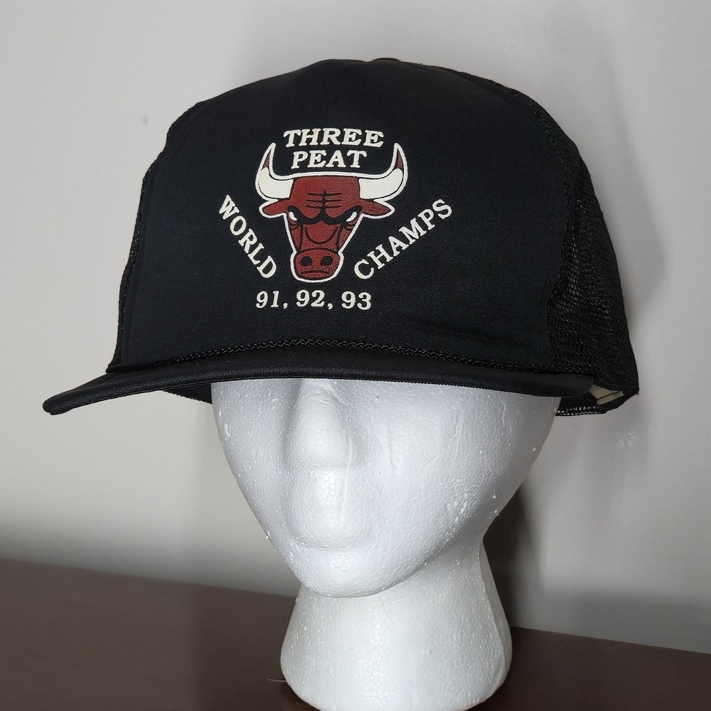 Vintage Chicago Bulls Three Peat World Champions Snapback Hat 90s Vtg NBA